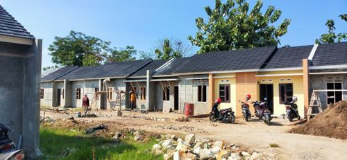 foto posisi tengah perumahan GRIYA PESONA BALADEWA