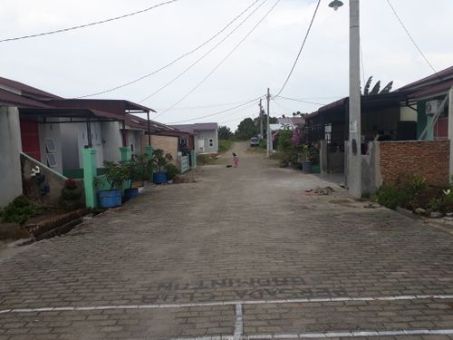 foto posisi tengah perumahan Persada Sukamaju Residence