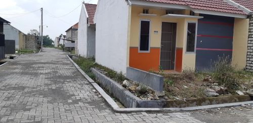 foto posisi tengah perumahan GRAHA MANGGISAN PERMAI