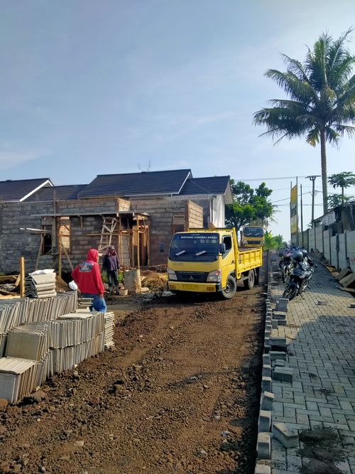 foto posisi tengah perumahan KAHISA REGENCY