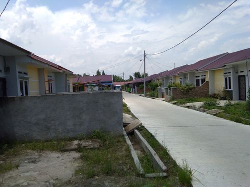 foto posisi tengah perumahan GRAND MAHOGANY RESIDENCE