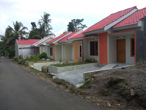 foto posisi tengah perumahan Karangnongko Kencana