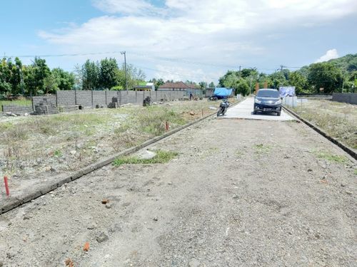 foto posisi tengah perumahan LARISA HOME URBAN