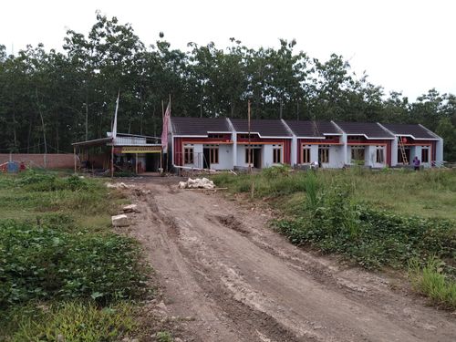 foto posisi tengah perumahan CIPTA SARANA LAWU