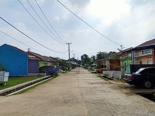 foto posisi tengah perumahan GRIYA PELANGI SAKINAH
