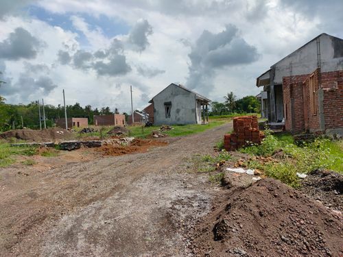 foto posisi tengah perumahan AKASIAGIRI LAND
