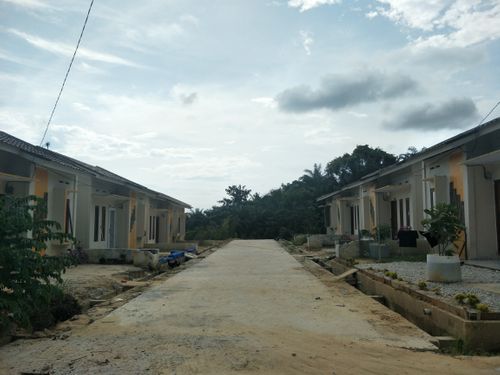 foto posisi tengah perumahan Budi Luhur Regency