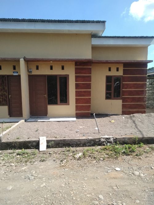 foto posisi tengah perumahan PERUMAHAN BUMI SOMBA OPU