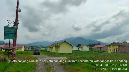 foto posisi tengah perumahan WAHANA KOTO PANJANG