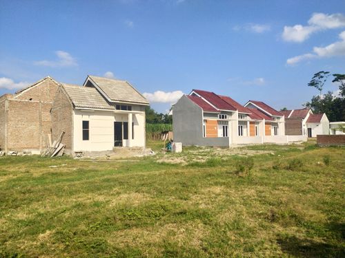 foto posisi tengah perumahan TAMAN BUNGA REGENCY