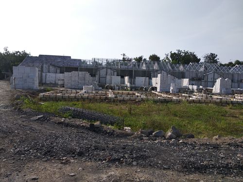 foto posisi tengah perumahan GRIYA NGLAWAK ASRI