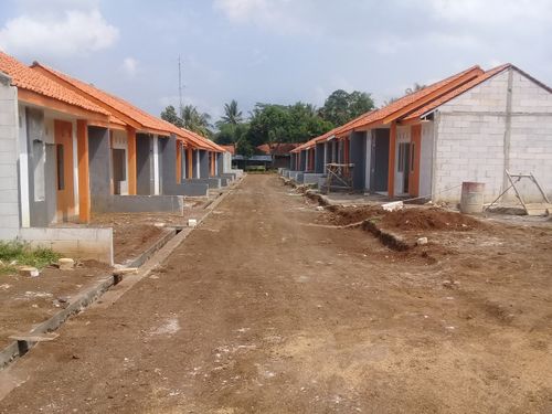 foto posisi tengah perumahan GRIYA PERMATA SALEBU