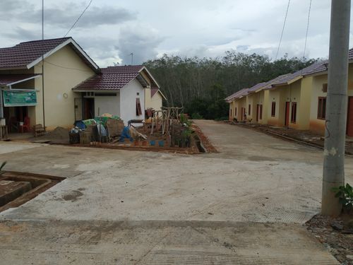 foto posisi tengah perumahan VILLA BUKIT INDAH TAHAP 3