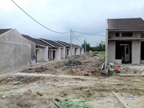 foto posisi tengah perumahan ROYAL TERATE