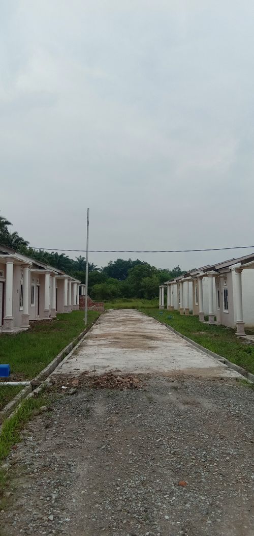foto posisi tengah perumahan GRIYA ANGGREK PERMAI 2