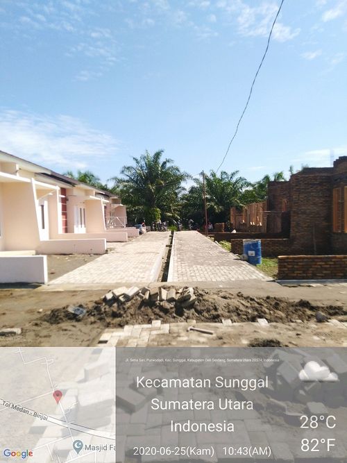 foto posisi tengah perumahan SEM REGENCY MANDIRI 2