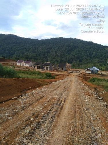 foto posisi tengah perumahan Taman Harmonis 2