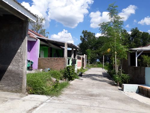 foto posisi tengah perumahan Jeruksawit Permai 157 unit 