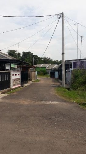 foto posisi tengah perumahan TAMAN SARAJAYA PERMAI