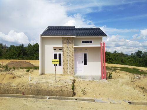 foto posisi tengah perumahan PURI KEDATON