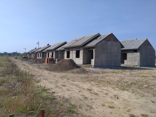 foto posisi tengah perumahan KANAYA LAND 6