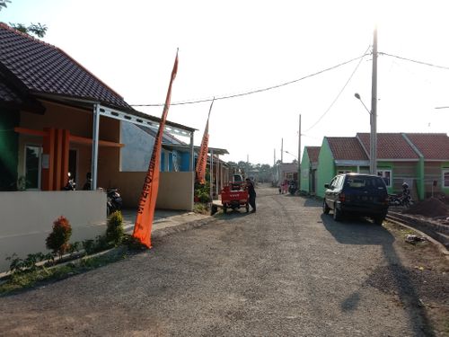 foto posisi tengah perumahan Bris Residence