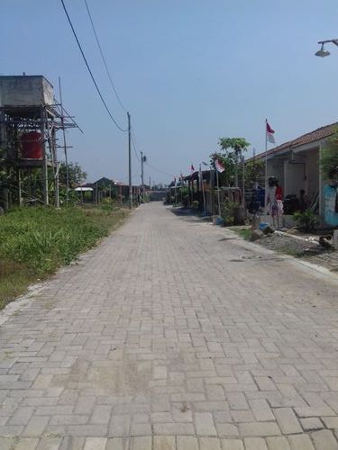 foto posisi tengah perumahan Perum Griya Buana Prigi