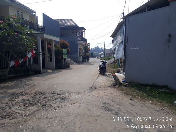 foto posisi tengah perumahan PESONA CIPUTRI INDAH