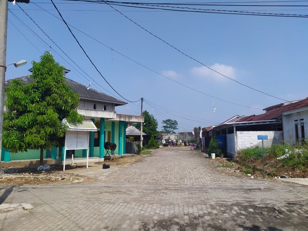 foto posisi tengah perumahan Bumi Mutiara Indah