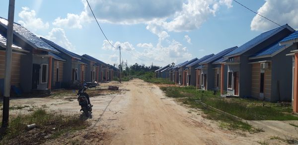 foto posisi tengah perumahan PAL RESIDENCE
