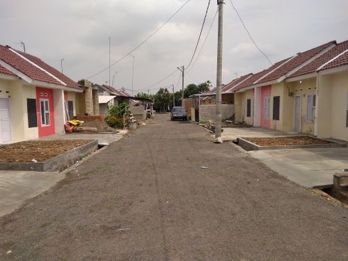foto posisi tengah perumahan KUTILANG REGENSI BUDUR