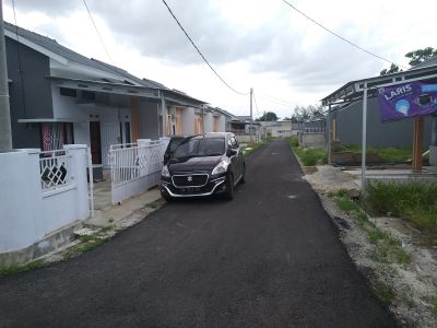 foto posisi tengah perumahan PASIR PADI RESIDENCE