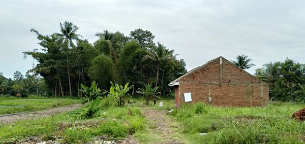 foto posisi tengah perumahan Garden Jati Indah