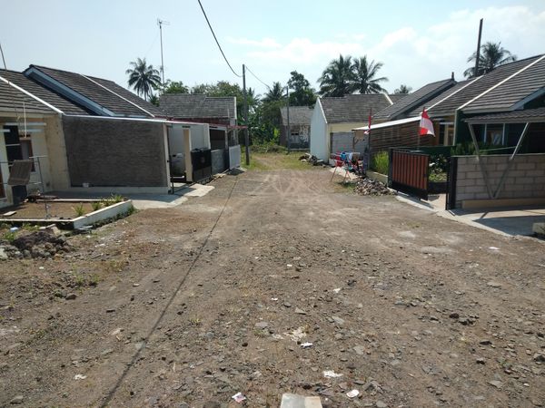 foto posisi tengah perumahan Firdaus Residence