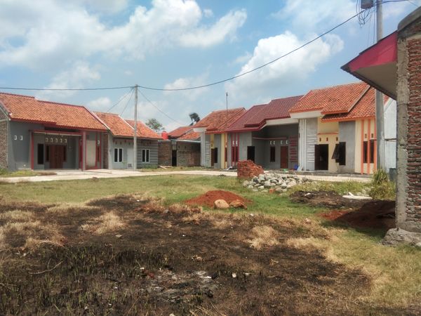 foto posisi tengah perumahan PERUMAHAN RINDU ALAM