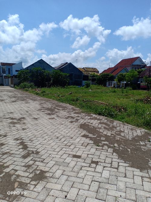 foto posisi tengah perumahan Puri Rogojampi