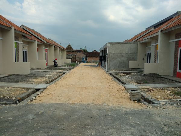 foto posisi tengah perumahan GRIYA HARMONI REGENCY