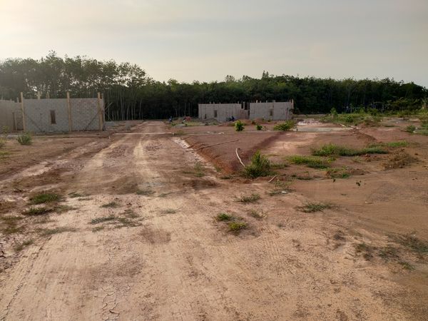 foto posisi tengah perumahan BUKIT INDAH RESIDENCE