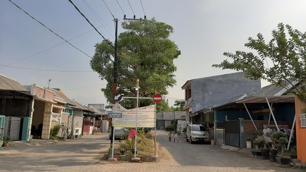 foto posisi tengah perumahan Wirogunan Residence Tahap 2 dan 3