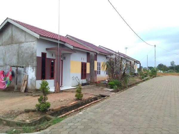 foto posisi tengah perumahan VIKA LESTARI 1