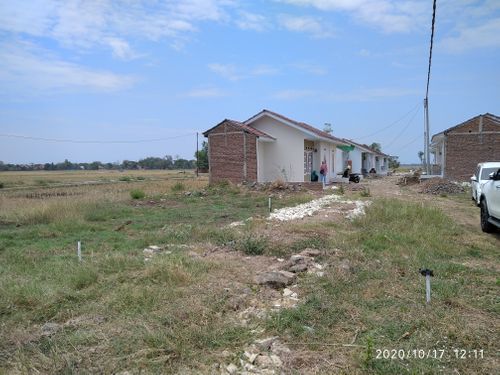 foto posisi tengah perumahan TAMAN ANGGREK LANGUT