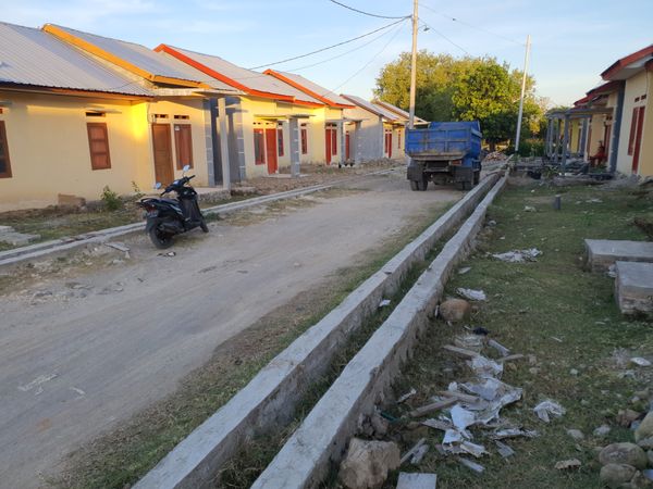 foto posisi tengah perumahan Griya Pinisi 1