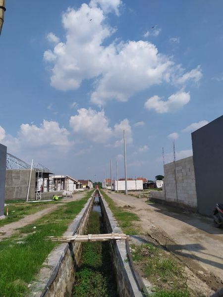 foto posisi tengah perumahan GREEN INDAH SANIKA BHAYANGKARA