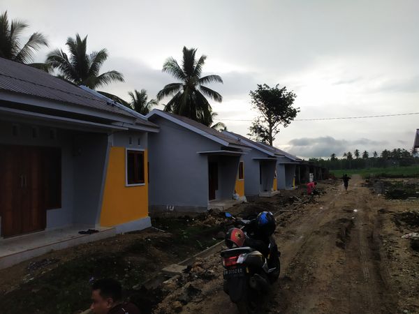 foto posisi tengah perumahan BUMI FARINASA ISIMU RAYA