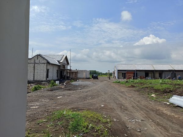 foto posisi tengah perumahan PERUMAHAN GRAND CLARYSA
