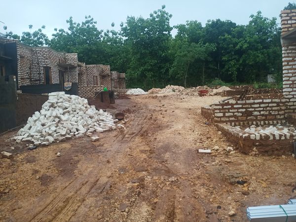 foto posisi tengah perumahan JATILAND REGENCY