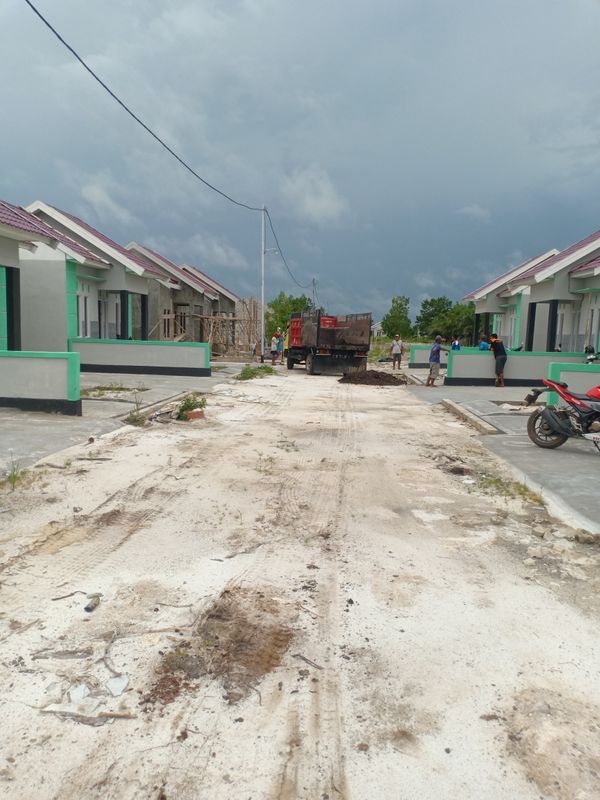 foto posisi tengah perumahan GRIYA MANDIRI 4