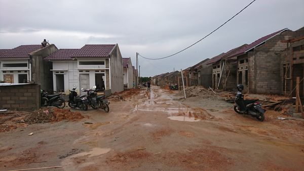 foto posisi tengah perumahan PERUMAHAN ANJAYO 12