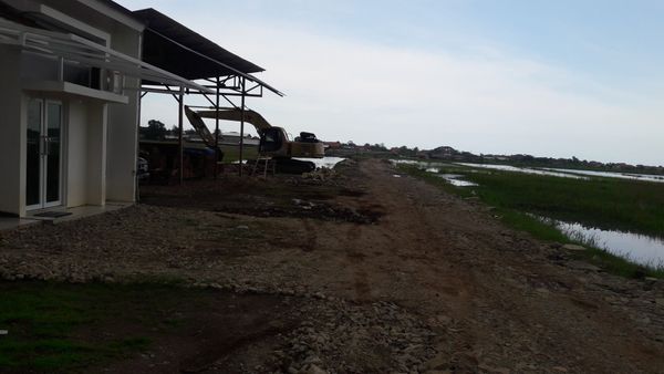 foto posisi tengah perumahan GRAHA ESTETIKA REGENCY 