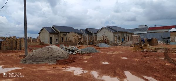 foto posisi tengah perumahan PERUMAHAN DAMAI LESTARI RESIDENCE 2